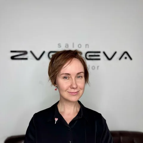Елена Зверева